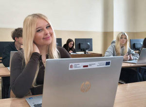 Fizyka z wykorzystaniem sprzętu pozyskanego w ramach KPO